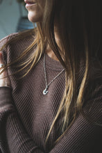 Load image into Gallery viewer, Horizon Bound Necklace