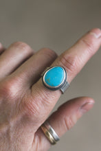 Load image into Gallery viewer, Kingman Turquoise Mountain Band Ring | Size 7.5
