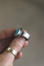 Load image into Gallery viewer, Kingman Turquoise Mountain Band Ring | Size 7.5