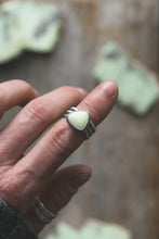 Load image into Gallery viewer, Lemon Chrysoprase Ring | Size 5