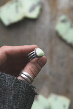 Load image into Gallery viewer, Lemon Chrysoprase Ring | Size 5