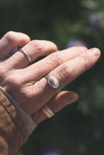 Load image into Gallery viewer, Tiffany Stone Floral Ring | Size 6.75