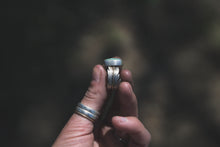 Load image into Gallery viewer, Carico Lake Turquoise Feather Ring | size 8