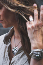 Load image into Gallery viewer, Monstera Frog Pendant
