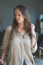 Load image into Gallery viewer, Monstera Frog Pendant
