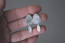 Load image into Gallery viewer, Sterling Silver Fringe Stud Earrings
