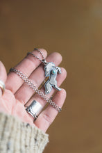 Load image into Gallery viewer, Mustang Sky Necklace
