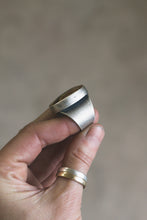 Load image into Gallery viewer, Royston Ribbon Brick House Ring | Size 7.5
