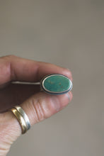Load image into Gallery viewer, Kingman Turquoise Mountain Band Ring | Size 7
