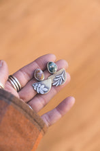 Load image into Gallery viewer, Botanical Posts
