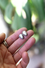Load image into Gallery viewer, Lemon Chrysoprase Bronze Studs
