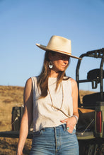 Load image into Gallery viewer, The Melissa Earring
