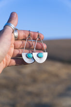 Load image into Gallery viewer, The Melissa Earring

