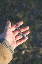 Load image into Gallery viewer, Snowflake and Kingman turquoise toggle necklace
